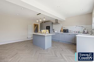 CHASE ROAD WEST- click for photo gallery